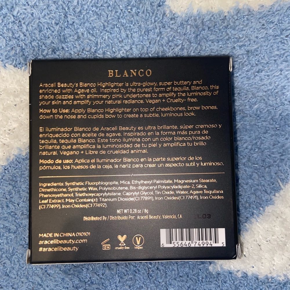 Araceli beauty tequila highlighter in the shade blanco - Picture 2 of 4